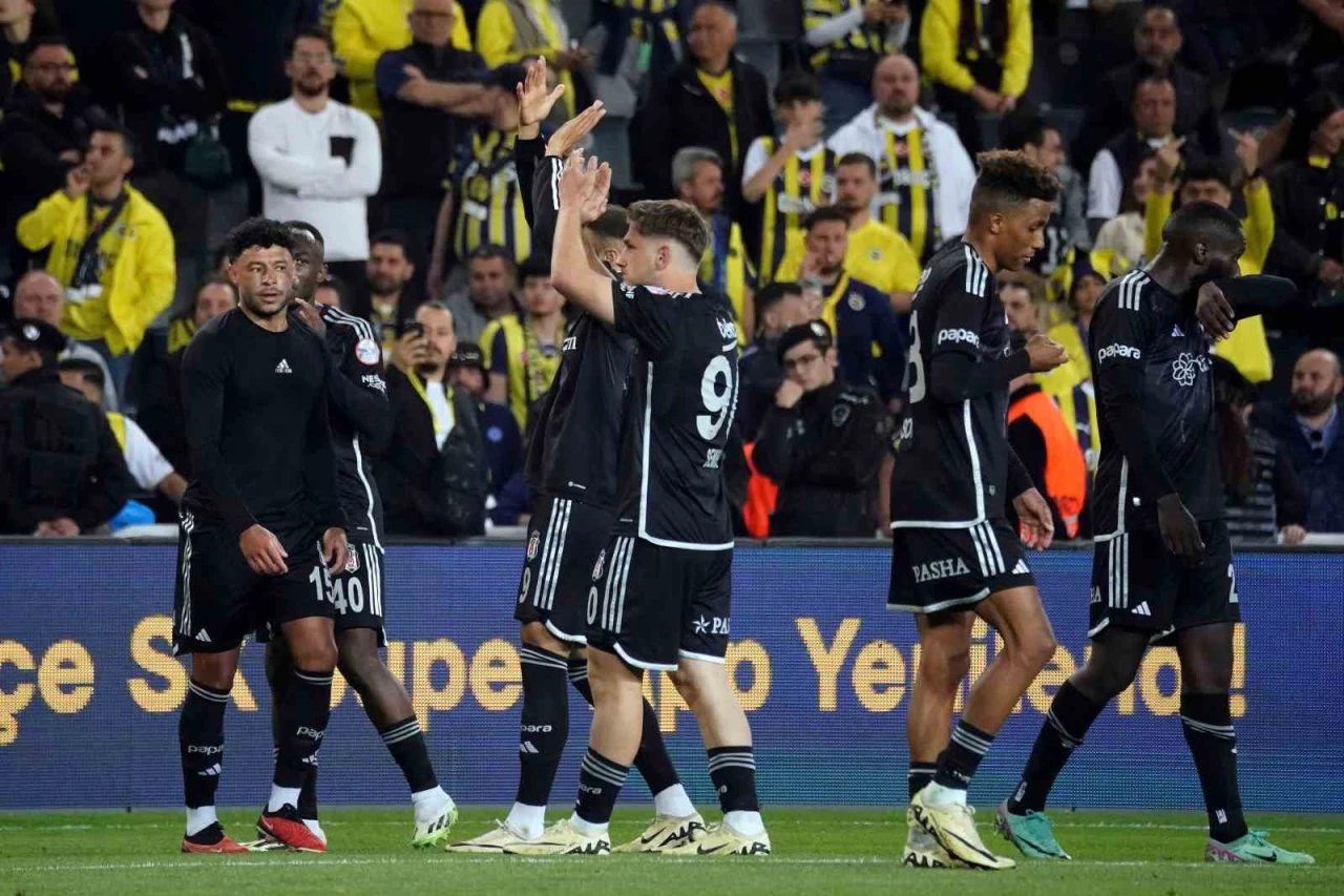 Beşiktaş, Fenerbahçe'yi Kadıköy'de Yenmek İstiyor