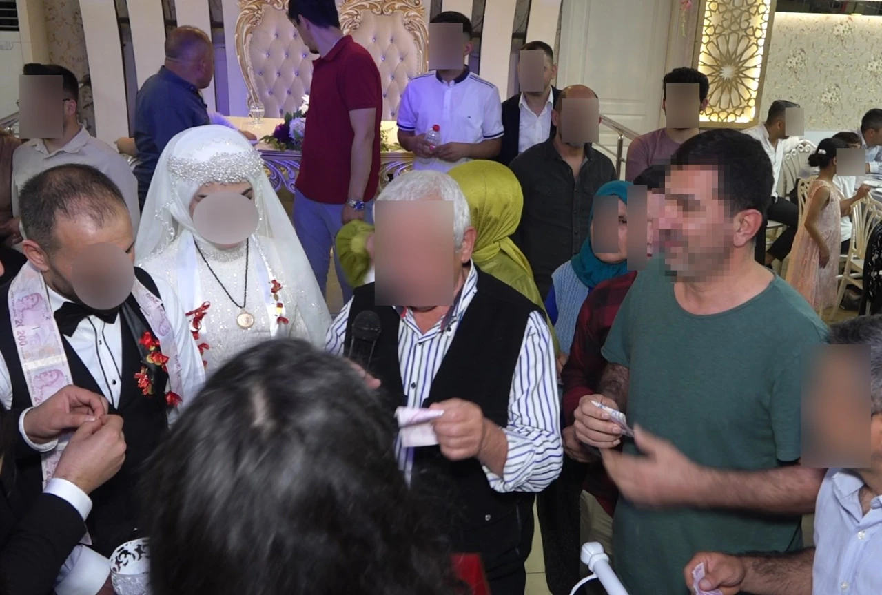 Davetsiz Misafir Düğün Salonu’nda Akılalmaz Hırsızlık Yaptı