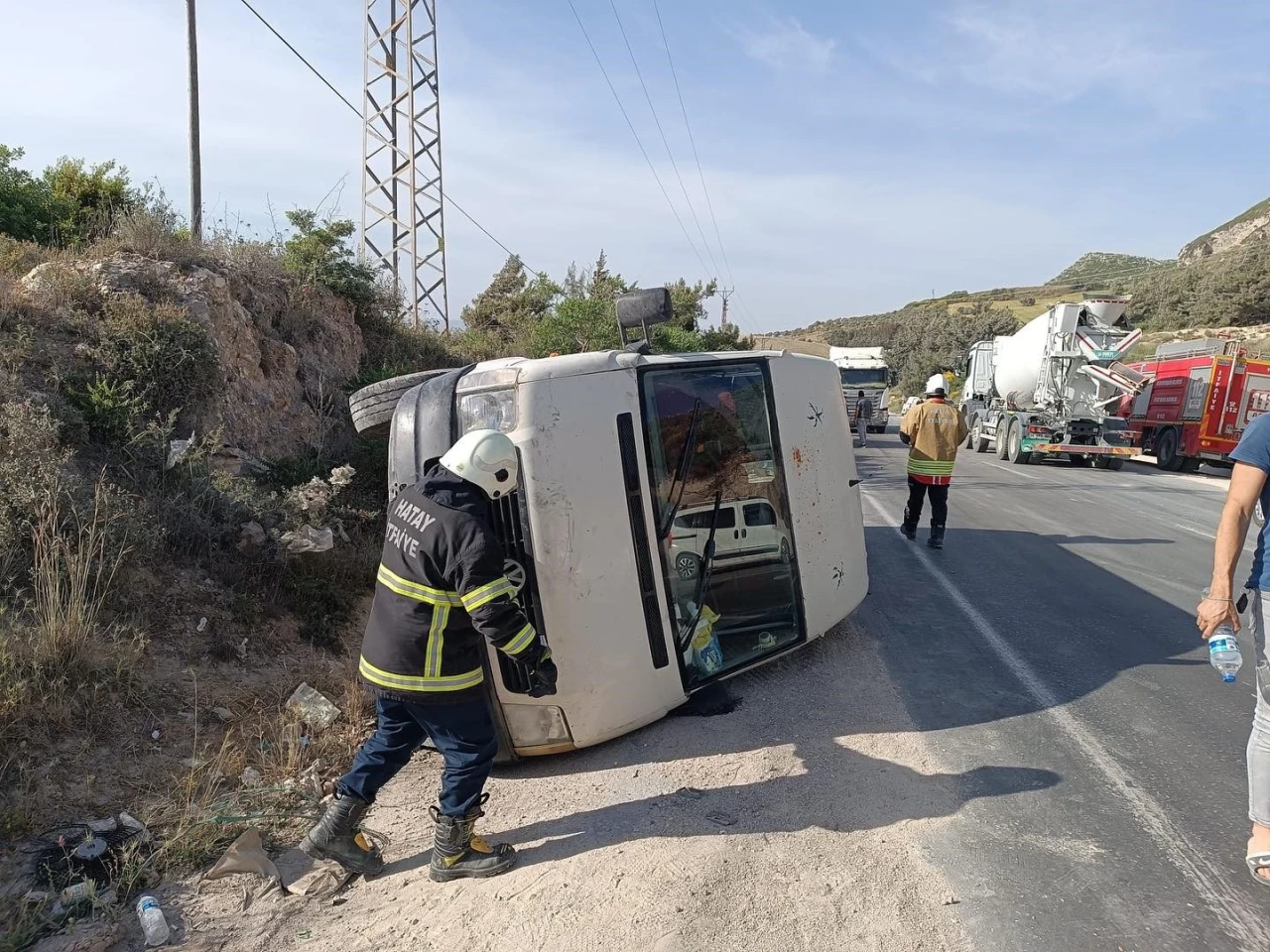Hatay’da Minibüsler Çarpıştı: 3 Kişi Yaralandı