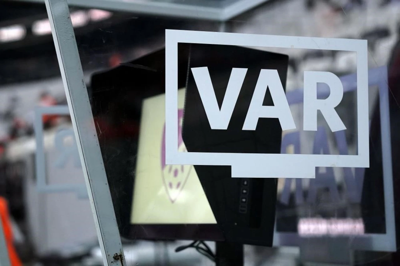 Dev maçın VAR'ı Onur Özütoprak