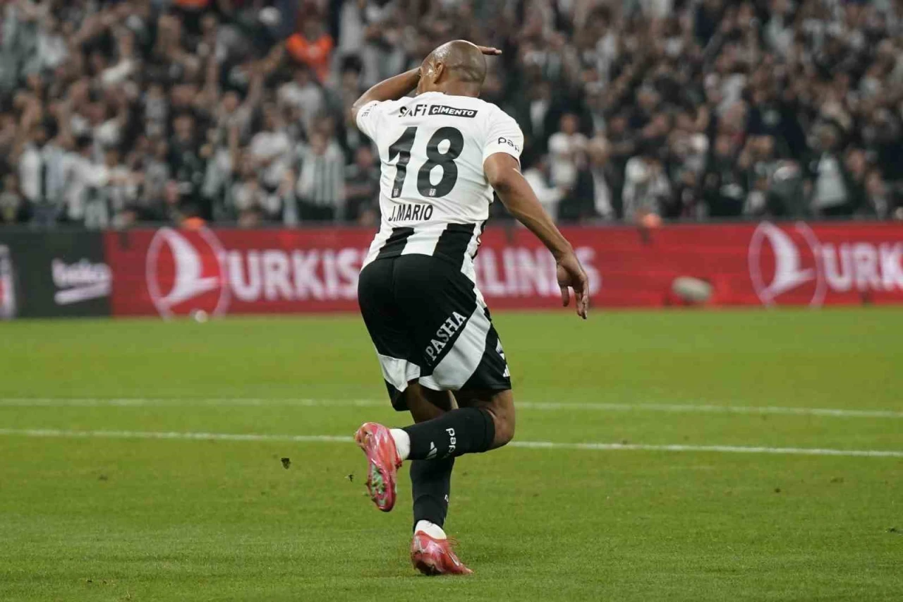Joao Mario’dan Beşiktaş’a 4. Lig Golü