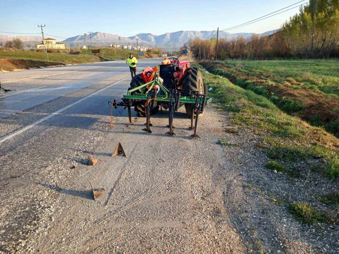 Malatya Yolu Üzerinde Maddi Hasarlı Kaza