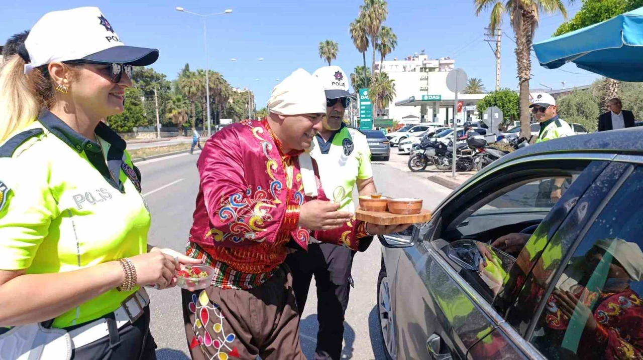 Yoğurt ve Çilekle Trafik Farkındalığı
