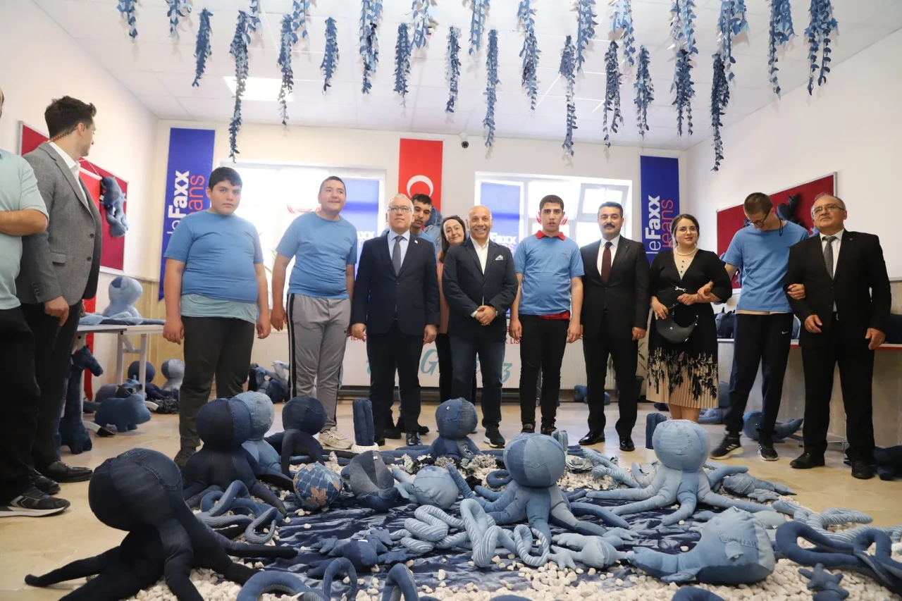 Sivas'ta Sıfır Atık Projesiyle 200’ü Aşkın Oyuncak Sergilendi