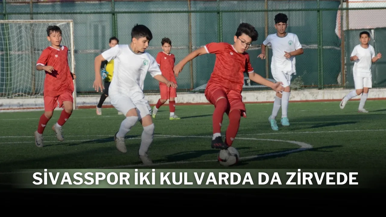 Sivasspor İki Kulvarda Da Zirvede