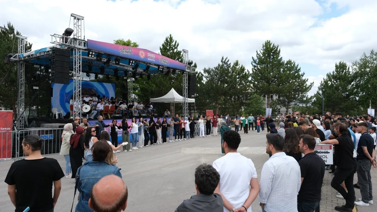 Sivas Cumhuriyet Üniversitesi’nde Festival Coşkusu Geri Döndü!