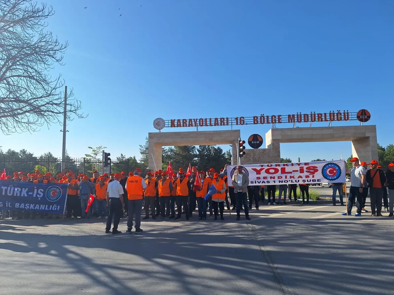 Kamu İşçileri Hükümetin Teklifine Tepkili: 81 İlde Eylem Kararı Alındı!