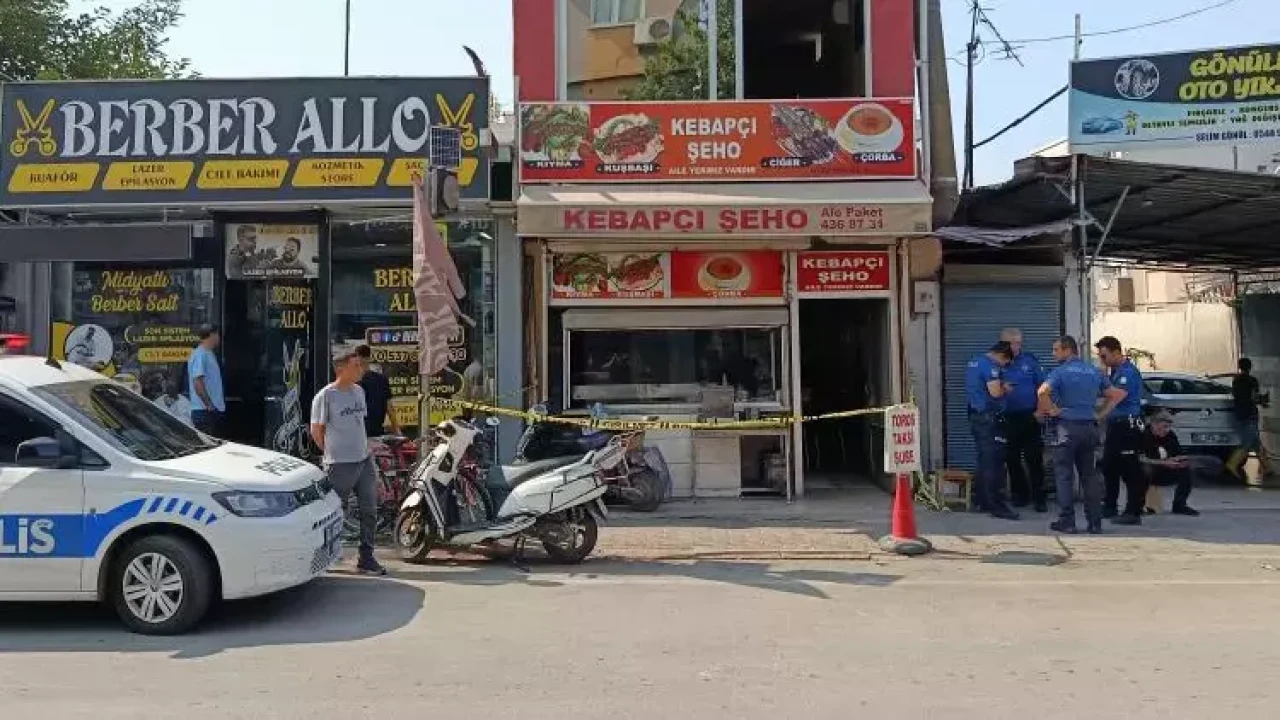 Adana’da Anne Cinayeti: Kebapçıda Annesini Bıçakladı!