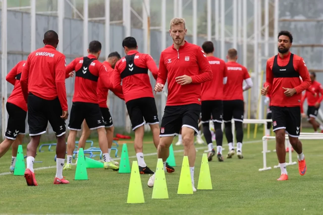 Sivasspor’un Savunma Oyuncusu Nantes ile Anlaştı!