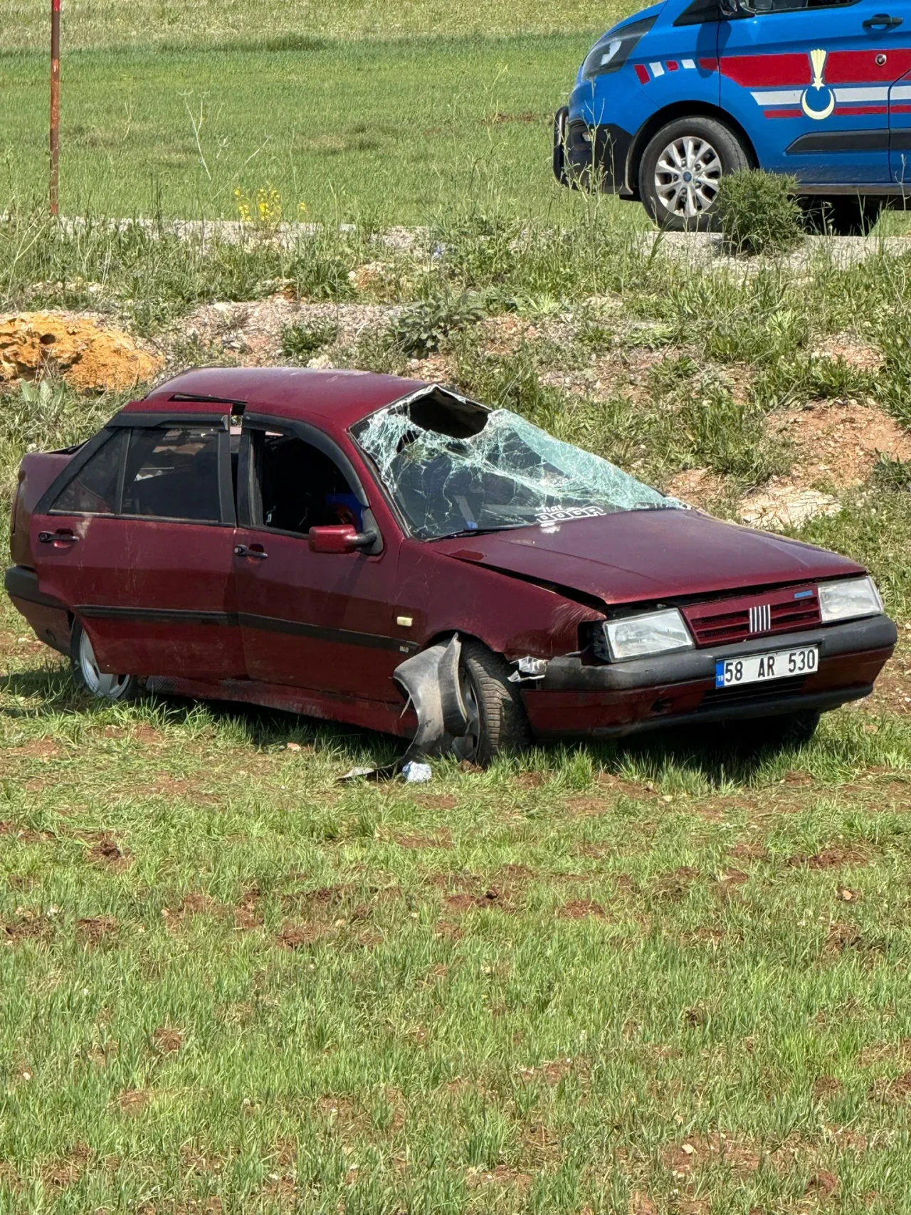 Sivas’ta Trafik Kazası: 3 Kişi Ağır Yaralandı
