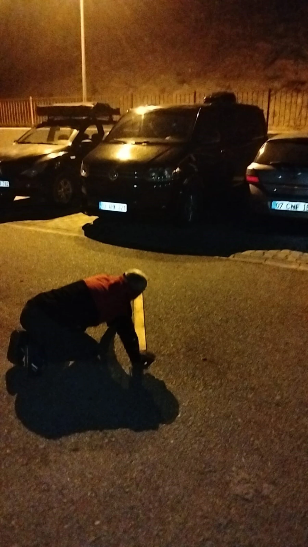 Araçların İçinden Fare Çıktı Mahalleli Seferber Oldu