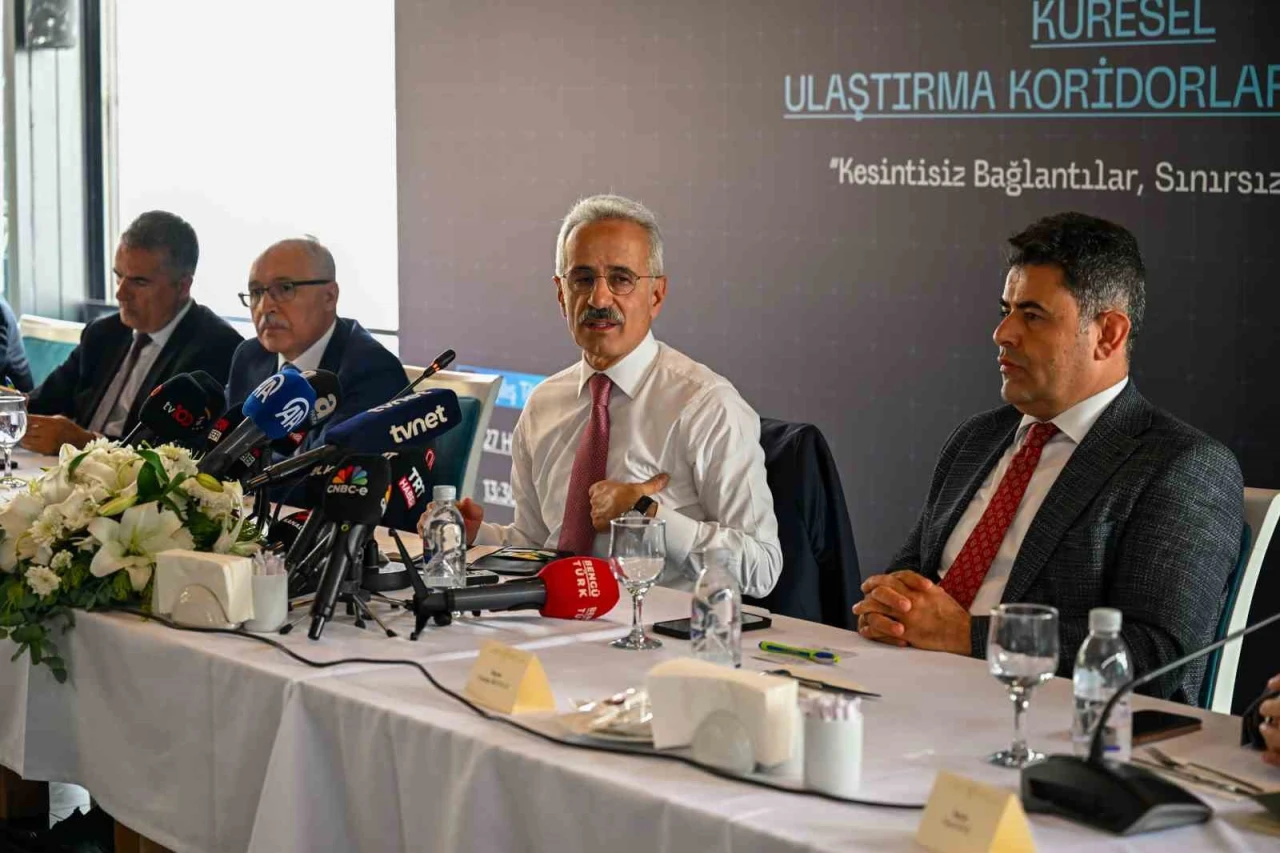 Bakan Uraloğlu: Otoyollar 2028’de Kamuya Devredilecek