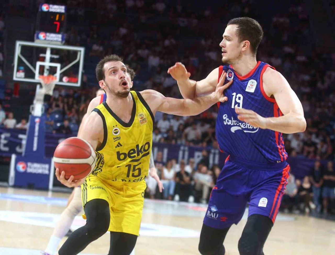 Fenerbahçe Yarı Finalde Şov Yaptı
