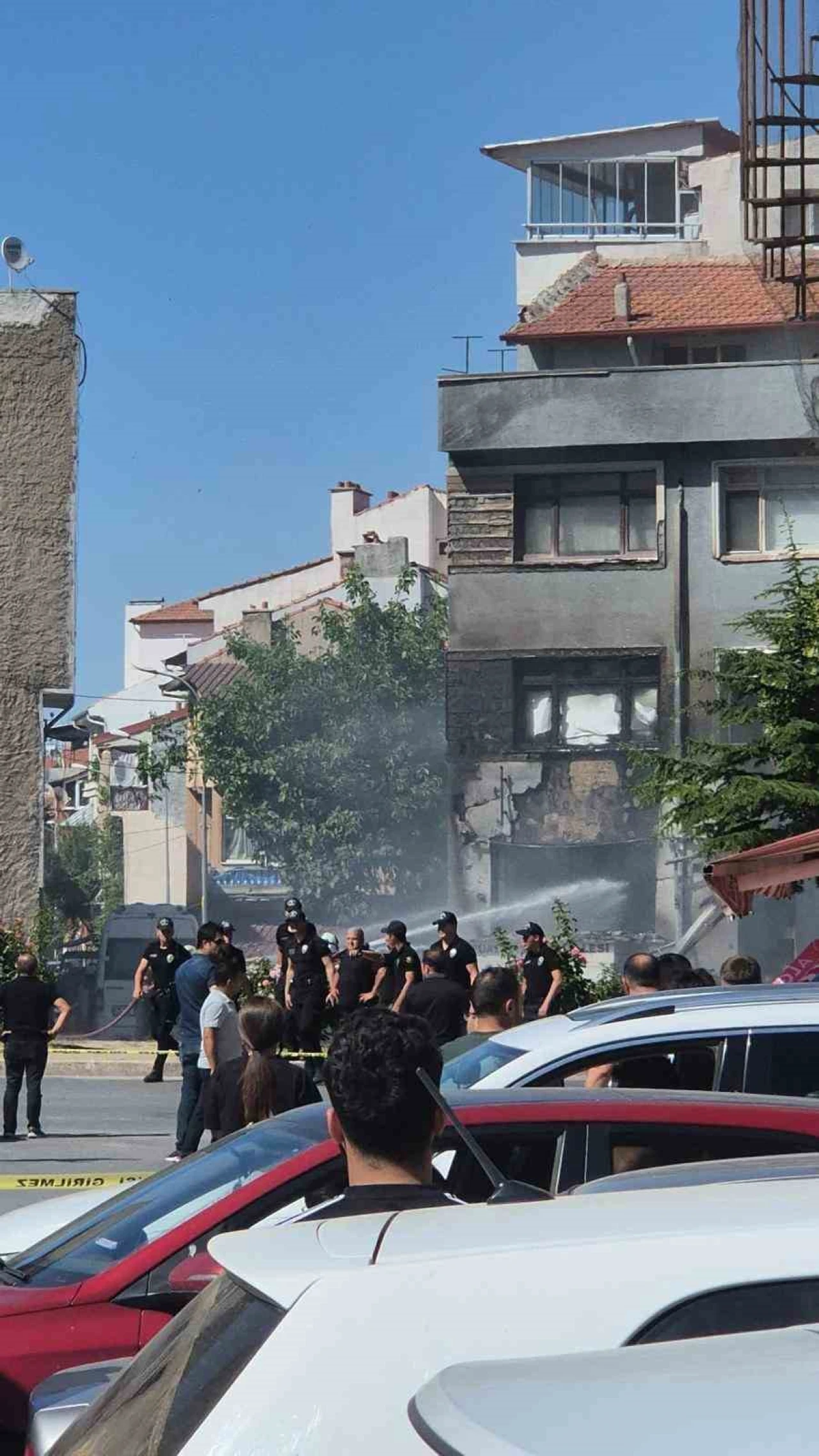 Kütahya’da Tüp Bayisinde Patlama: 7 Kişi Yaralandı