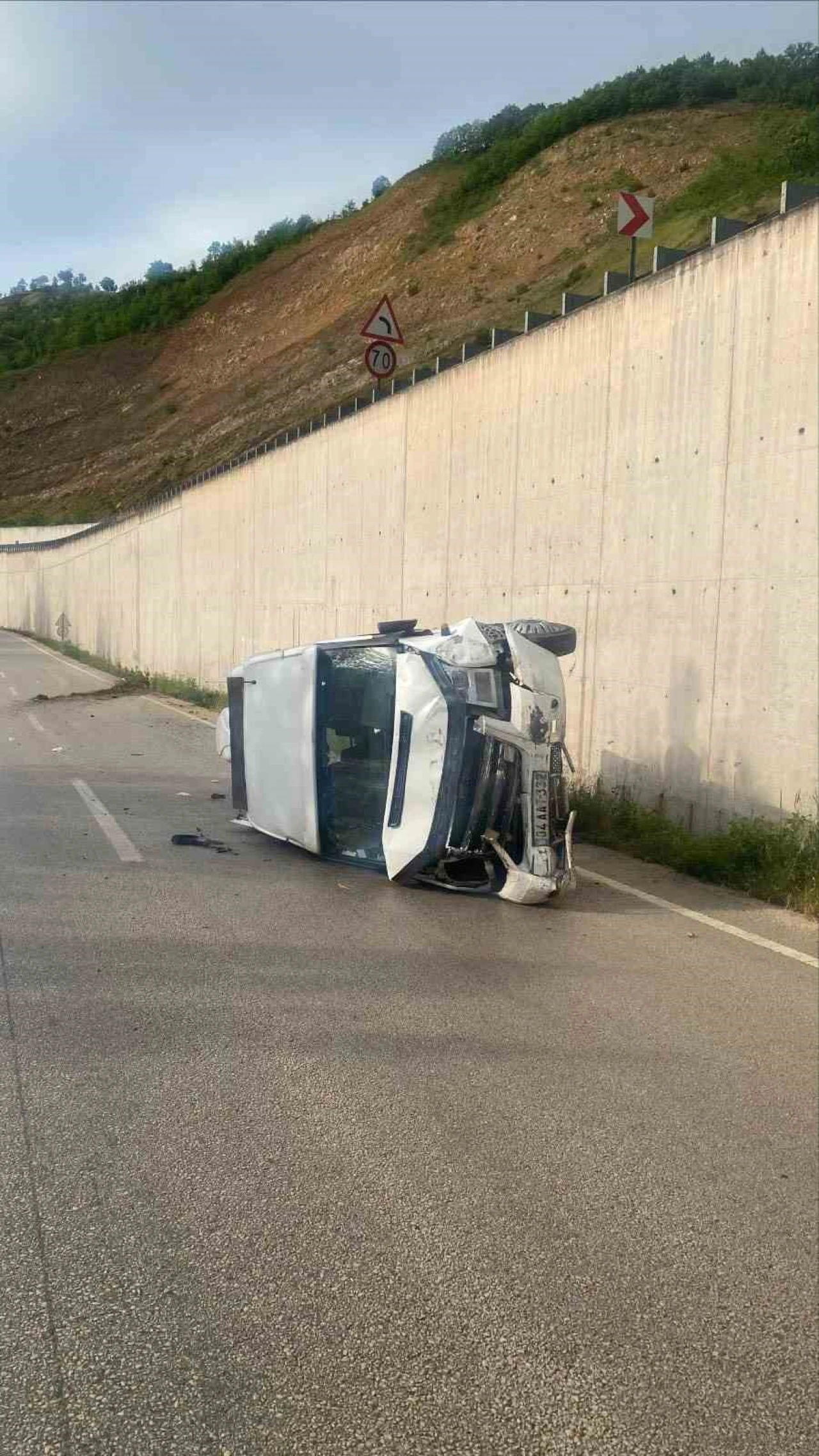 Taziye Yolunda Kaza 10 Kişi Yaralandı
