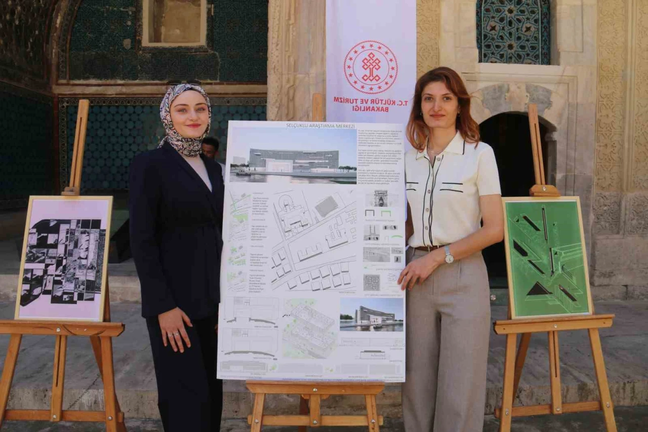 Sivas’ta “Selçuklu Mimarisi Nasıl Okunur?” Sergisi Açıldı