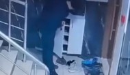 Hırsız Kapı Önündeki Ayakkabıları Çaldı