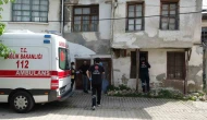 Camdan Seslendi, Yaşlı Adam Ölü Bulundu
