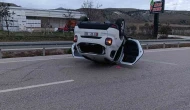 Takla Atan Otomobilde 3 Kişi Yaralandı