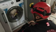 Çamaşır Makinesinde Mahsur Kalan Kediye İtfaiye Yardımı