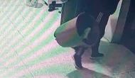 Çöp Toplamaya Geldi, Ayakkabı Çalıp Gitti