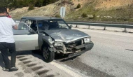 D100 Karayolu’nda Otomobil Kamyona Çarptı: 2 Yaralı