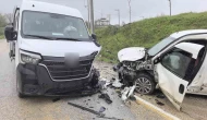 İşçi servisi ile ticari araç çarpıştı: 13 kişi yaralandı