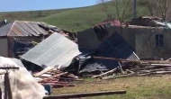 Çatılar uçtu, panik yaşandı