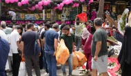 İstanbul'da Mağaza Açılışında İzdiham! Vatandaşlar Fenalaştı