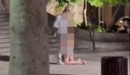 Tarihi Yapının Önünde Skandal Anlar: Cinsel İlişkiye Girdiler!