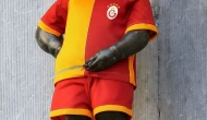 Manneken Pis Galatasaray Forması Giyecek