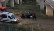 Sivas'ta Köprü Korkuluklarını Aşıp Irmağa Uçtular