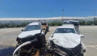 Manavgat’ta İki Otomobil Çarpıştı: 4 Kişi Yaralandı