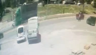 Sivas’ta Nakliye Kamyonu Yayaya Çarptı: 1 Ağır Yaralı