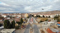 Bu ilçede yaşayanlar iki adımla il değiştiriyor