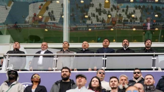 Mecnun Otyakmaz, Sivasspor Maçını Tribünden Takip Etti