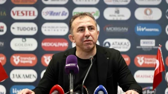 Konyaspor Teknik Direktörü Recep Uçar, Hatayspor Galibiyetini Değerlendirdi: "Çok Değerli Bir 3 Puan Aldık"