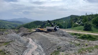 Sivas'ta Heyelanın Yaraları Sarılıyor