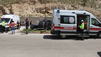 Sivas’ta Kavşakta Kaza: 3’ü Çocuk 6 Yaralı