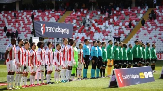 Sivasspor'da Flaş Ayrılık! Bir Dönem Sona Eriyor!