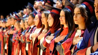 Sivas Cumhuriyet Üniversitesi’nde İlk Mezuniyet Töreni Gerçekleşti