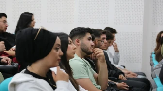 Sivas Cumhuriyet Üniversitesi Teknik Bilimler MYO’da “Küresel Çevre Sorunları ve Sıfır Atık” Konferansı Düzenlendi