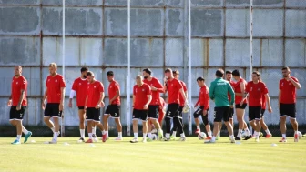 Sivasspor'da Rey Manaj Belirsizliği Son Buldu!