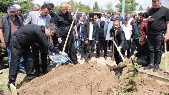 SESOB Başkanı Hakan Demirgil’in Annesi Nevim Demirgil Son Yolculuğuna Uğurlandı