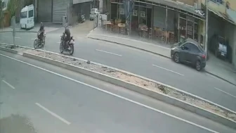 İki Motosiklet Çarpıştı, Çocuk Şans Eseri Kurtuldu