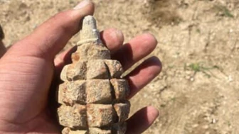 1 Asırlık Patlamamış El Bombası Ele Geçirildi