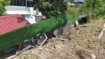 Bahçe Duvarları Sele Dayanamadı