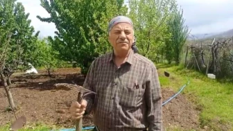 Sivas'ta Çiftçi Hayatının En Tatlı Sürpriziyle Karşılaştı