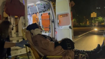 Taksiye Çarpan Otomobil 7 Kişiyi Hastanelik Etti