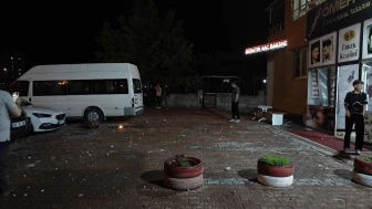 Yıldırım Düşmesi Maddi Hasara Yol Açtı